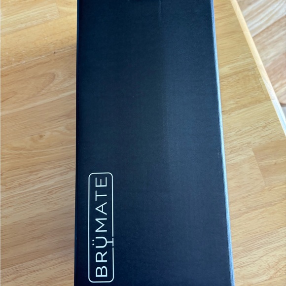 BRÜMATE 40 OZ  STRAW TUMBLER WATER BOTTLE - Picture 8 of 9